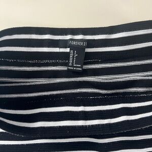 Forever 21 Black & White Striped Crewneck Top